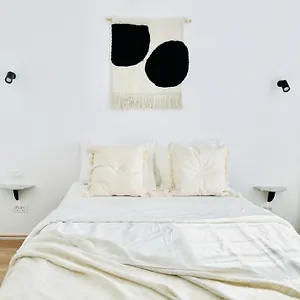  Apartment Urban Parkside Retreat Cozy 2-bed Ap By Metro Romania